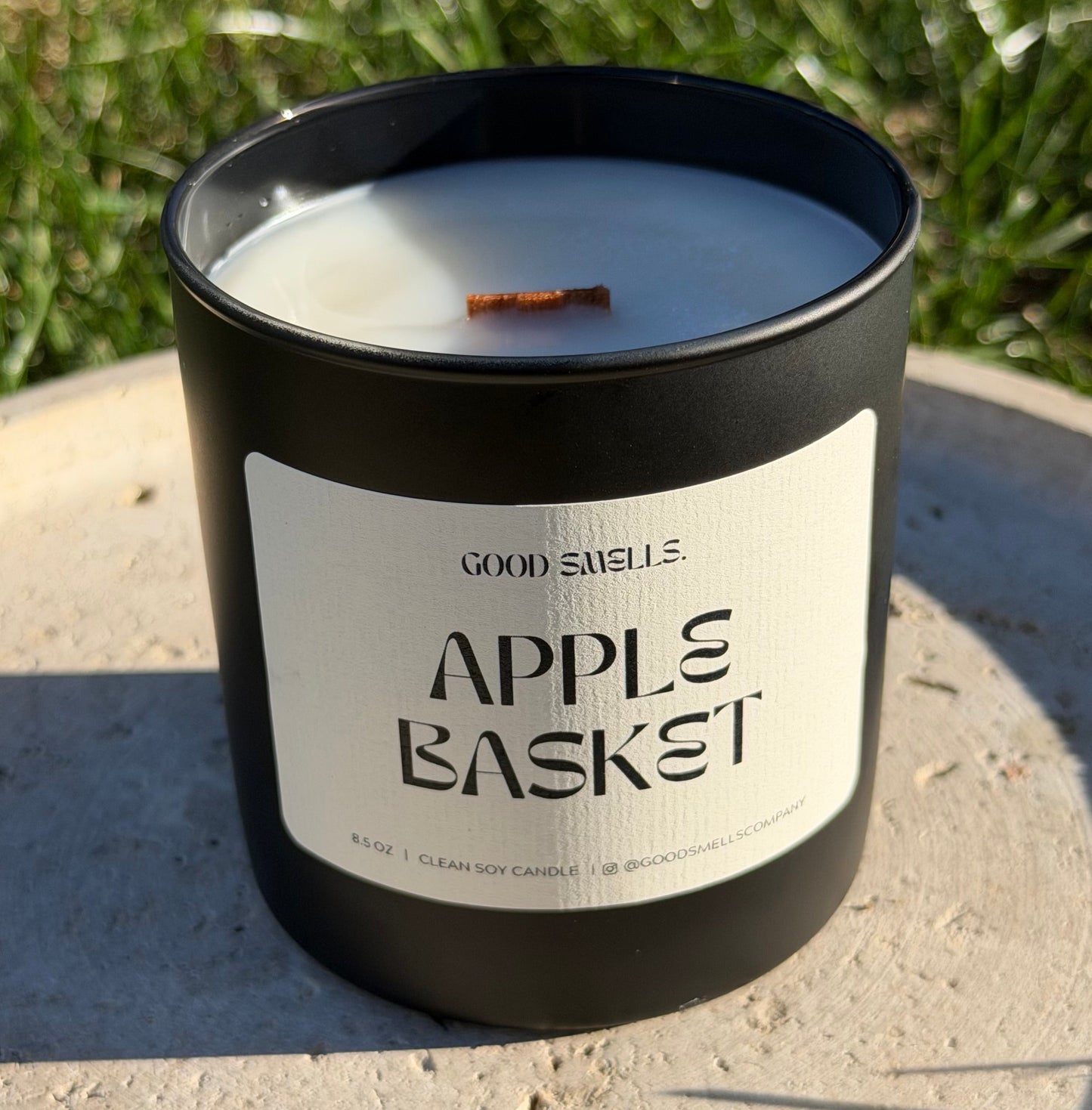Apple Basket - 8.5 oz Soy Candle